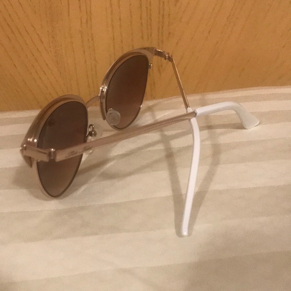 RETRO SUNGLASSES - Picture 5 of 8